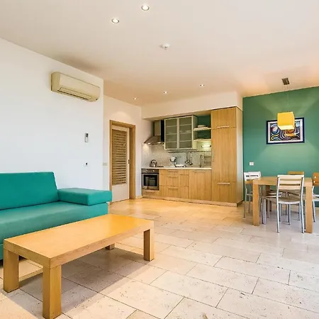 Апартаменты Stunning In With Sauna, 1 Bedrooms And Wifi *